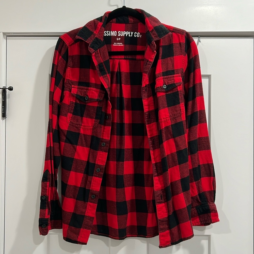 Mossimo buffalo plaid button down